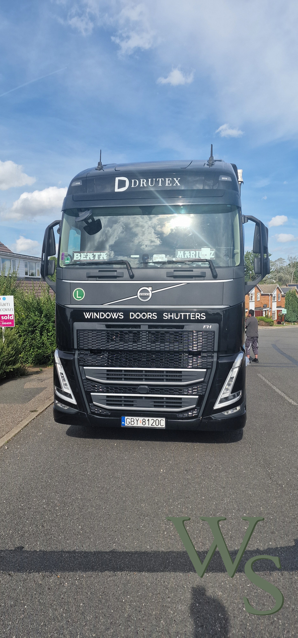Shipment Delivery - Drutex Truck